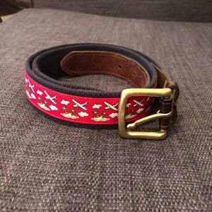 Vineyard Vines belt